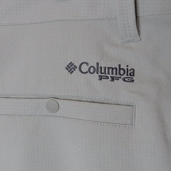 Columbia* Men's 1.5" Belt Loop Multipocketed Snap Closure Flat Front Shorts~ 38W - Picture 10 of 12